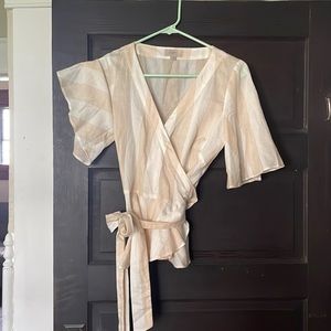 Wrap shirt. Yellow and white. Size XS